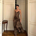 Damen Maxikleid mit tiefem V-Ausschnitt und elegantem Leopardenmuster R&B