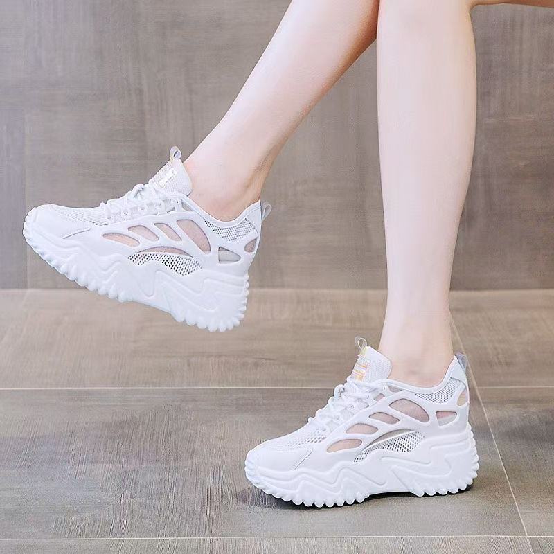 Damen Sportliche Sneakers mit atmungsaktiven Mesh-Einsätzen und ergonomischer Dämpfung R&B