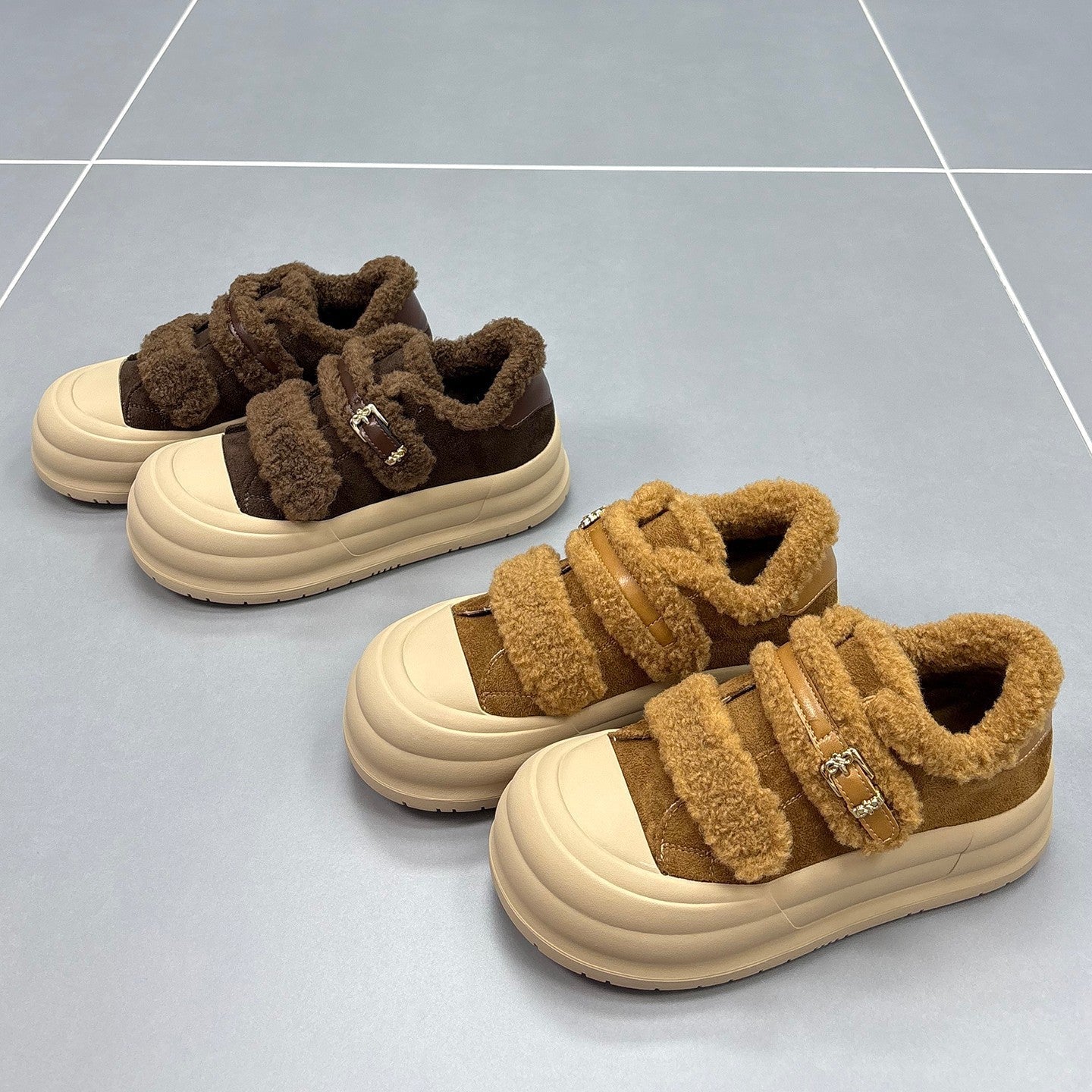 Damen Komfortable Sneaker mit kuscheligem Fleece-Futter und praktischen Klettverschlüssen R&B