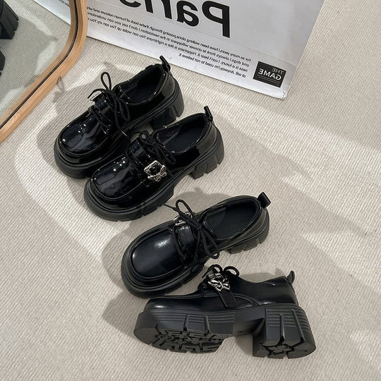 Damen modische Schnürschuhe mit elegantem Schnallen-Detail R&B