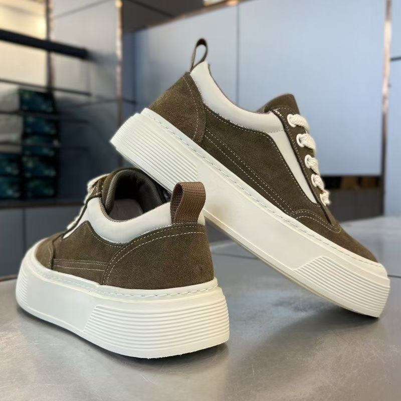 Damen sportive Sneakers mit erhöhtem Plateau und weichem Innenfutter R&B