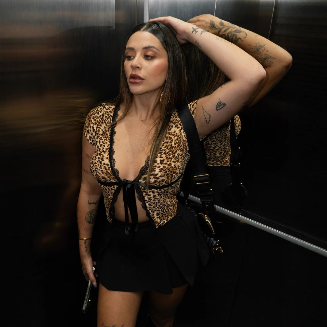Damen Kurzes Oberteil mit kreativem Animal-Print und edlen Spitzenakzenten R&B