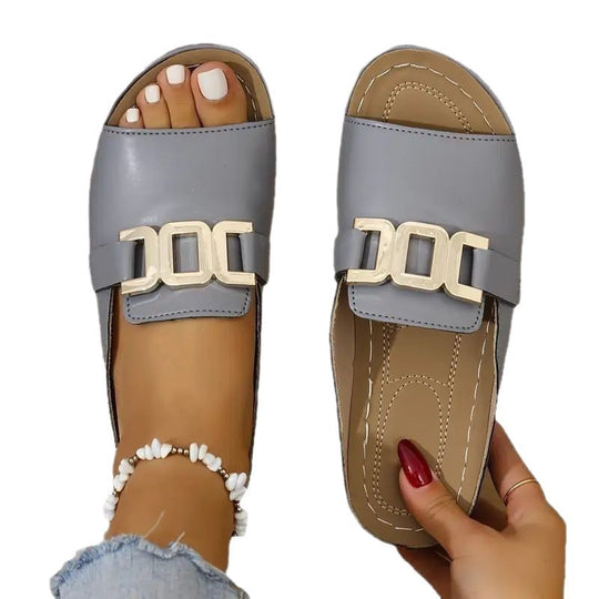 Damen Modische Pantoletten mit elegantem Schmuckdetail R&B