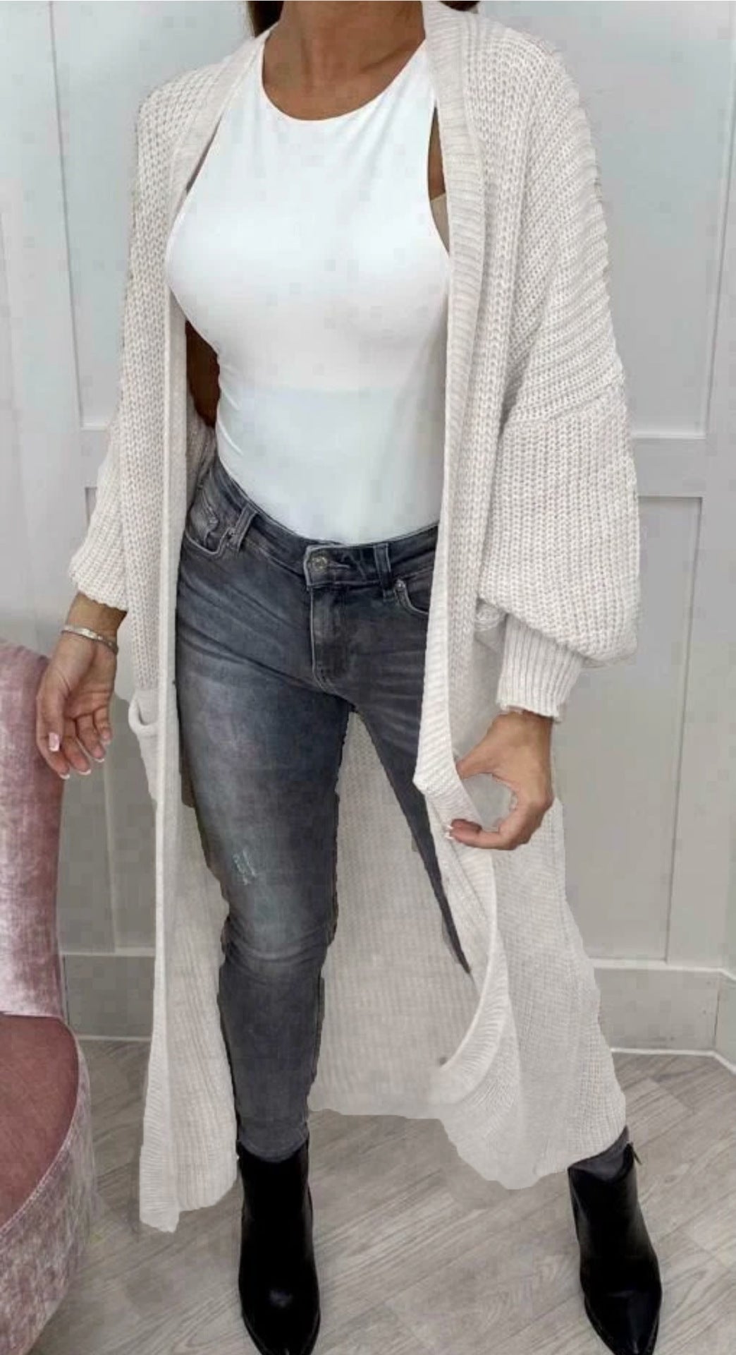 Damen Strickmantel mit tiefen Taschen und modernen Details R&B