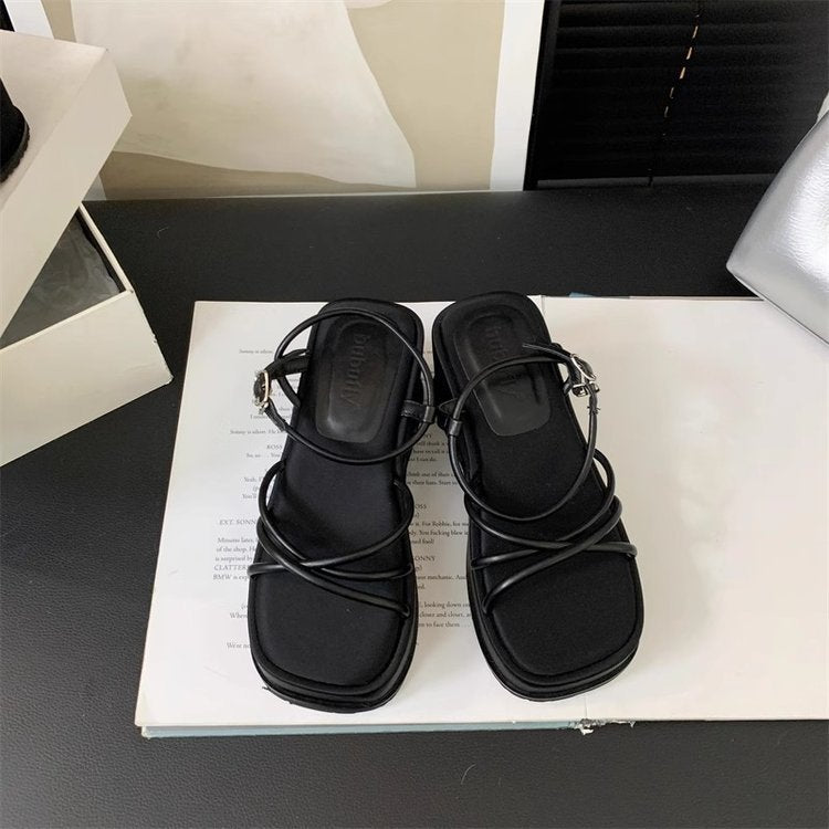 Damen Plattform-Sandalen mit verstellbarem Riemen und elegantem Metallic-Akzent R&B