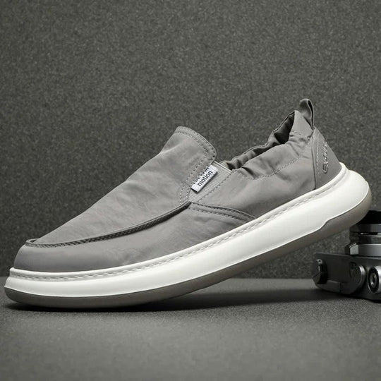Damen Bequeme Slip-On Sneakers mit elastischer Oberflächenstruktur R&B