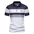 Herren Poloshirt mit modernem Streifenmuster und atmungsaktiven Eigenschaften