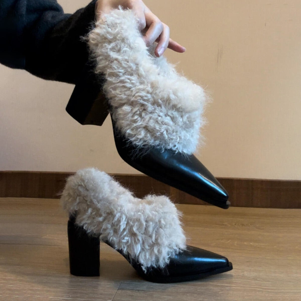 Damen elegante Hausschuhe mit luxuriösem Kunstfell-R&B