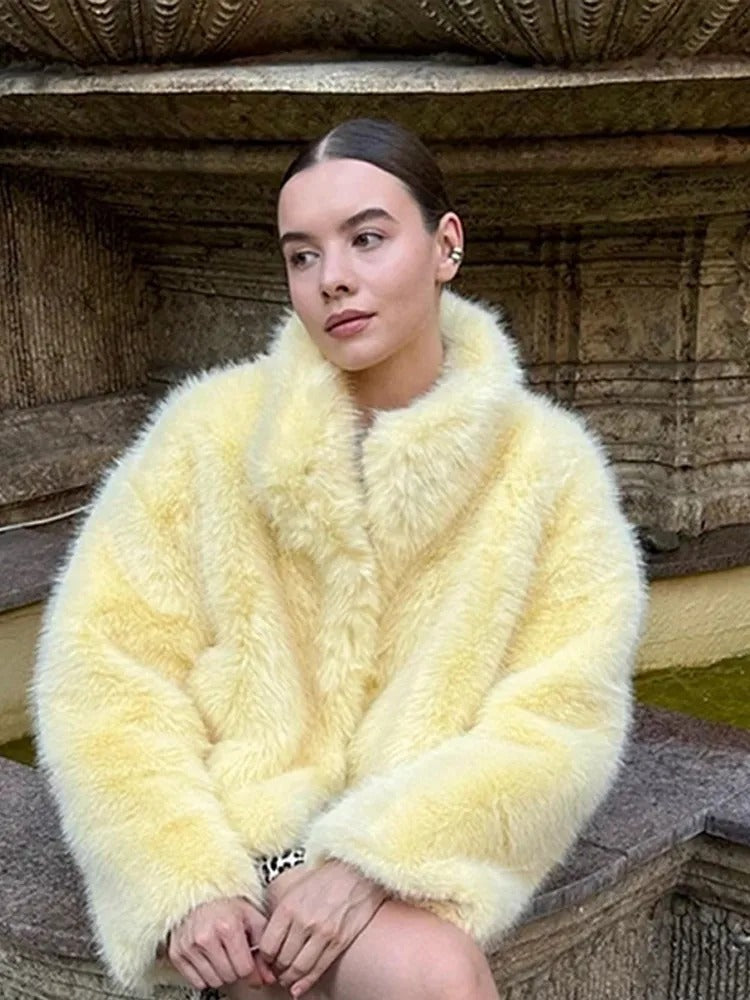 Damen Modische Kunstfelljacke mit voluminösen Ärmeln R&B