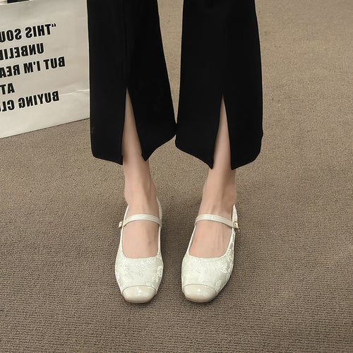 Damen Ballerina mit verstellbarem Riemen und glänzendem Zehenbereich R&B