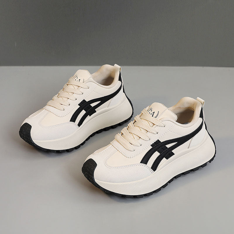 Damen Sportliche Sneaker mit modernem Dämpfungssystem und trendigem Obermaterial R&B