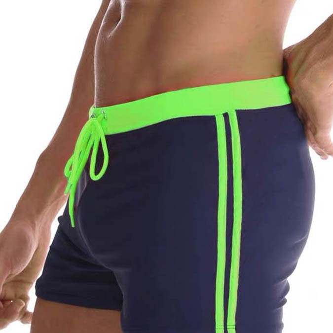 Herren Bade-Shorts mit peppigen Kontrastelementen R&B