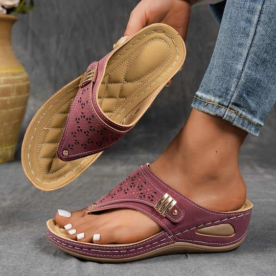 Damen Zehentrenner-Sandalen mit eleganter Perforation R&B