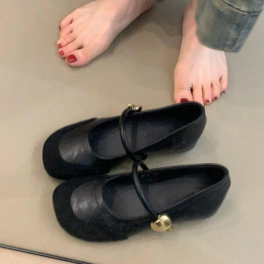 Damen elegante Ballerinas mit modischem Riemchen und geschmackvollem Metallic-Detail R&B