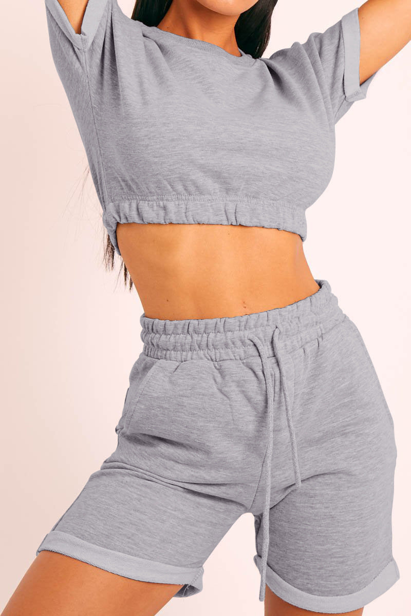 Damen Sportliches Lounge-Set mit verkürztem Oberteil und bequemen Shorts R&B