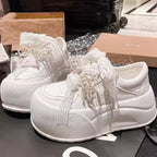 Damen modische Plateau-Sneaker mit dekorativem Schleifendetail und eleganter Schnürung R&B