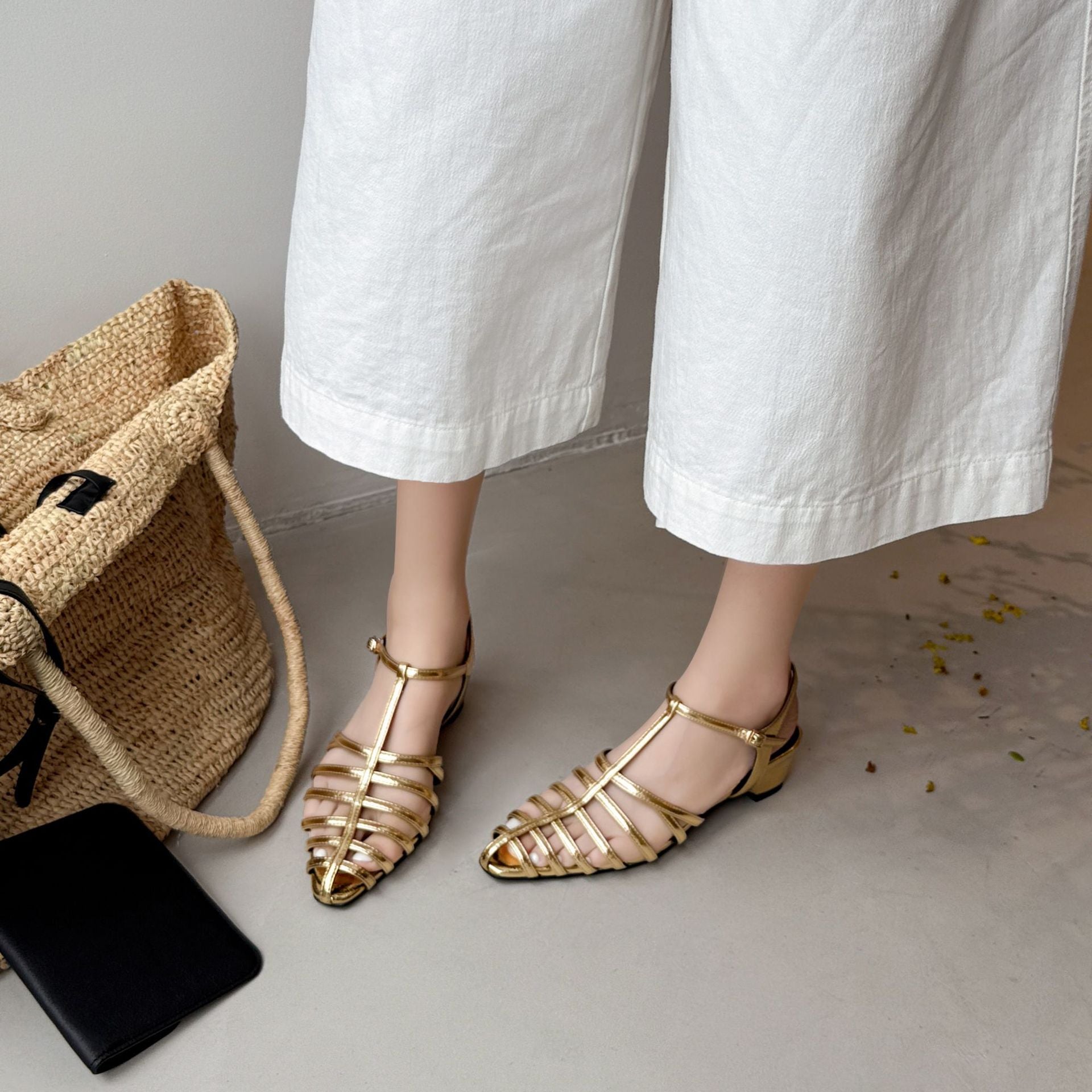Damen Elegante Slingback Sandalen mit glanzvollem Design und komfortablem Blockabsatz R&B