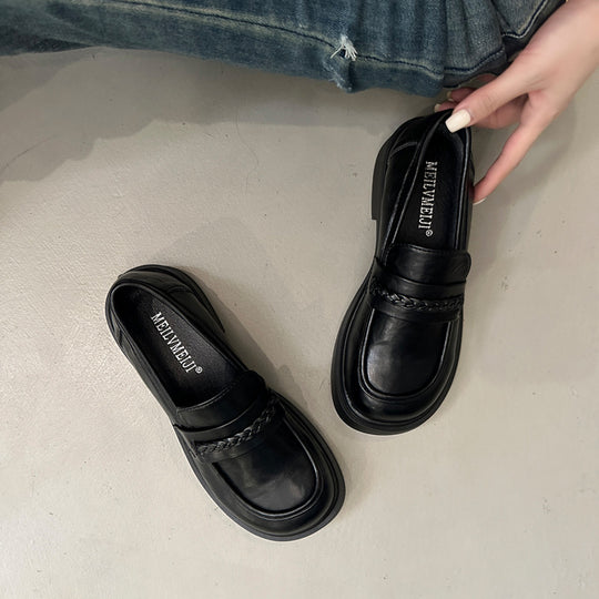 Damen modische Mokassins mit innovativem Plateau-Heel und dezenter Schnallenverzierung R&B
