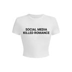 Damen Crop-T-Shirt mit kreativem Statementdruck und figurbetontem Schnitt R&B