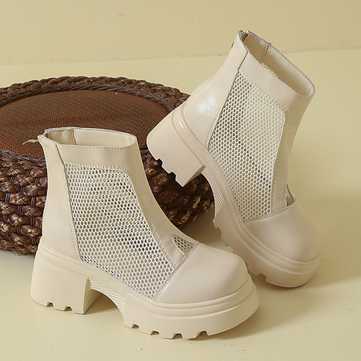 Damen trendy Verbindung von Stiefeln und Ankle Boots mit luftigen Mesh-Elementen R&B