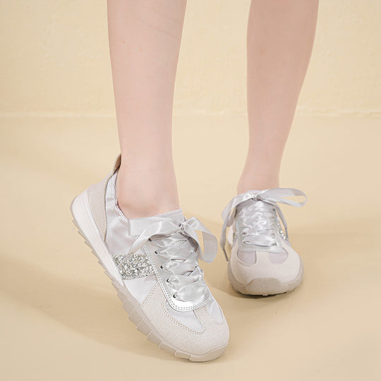 Damen Sneakers mit glänzenden Schnürsenkeln und atmungsaktivem Mesh-Obermaterial R&B