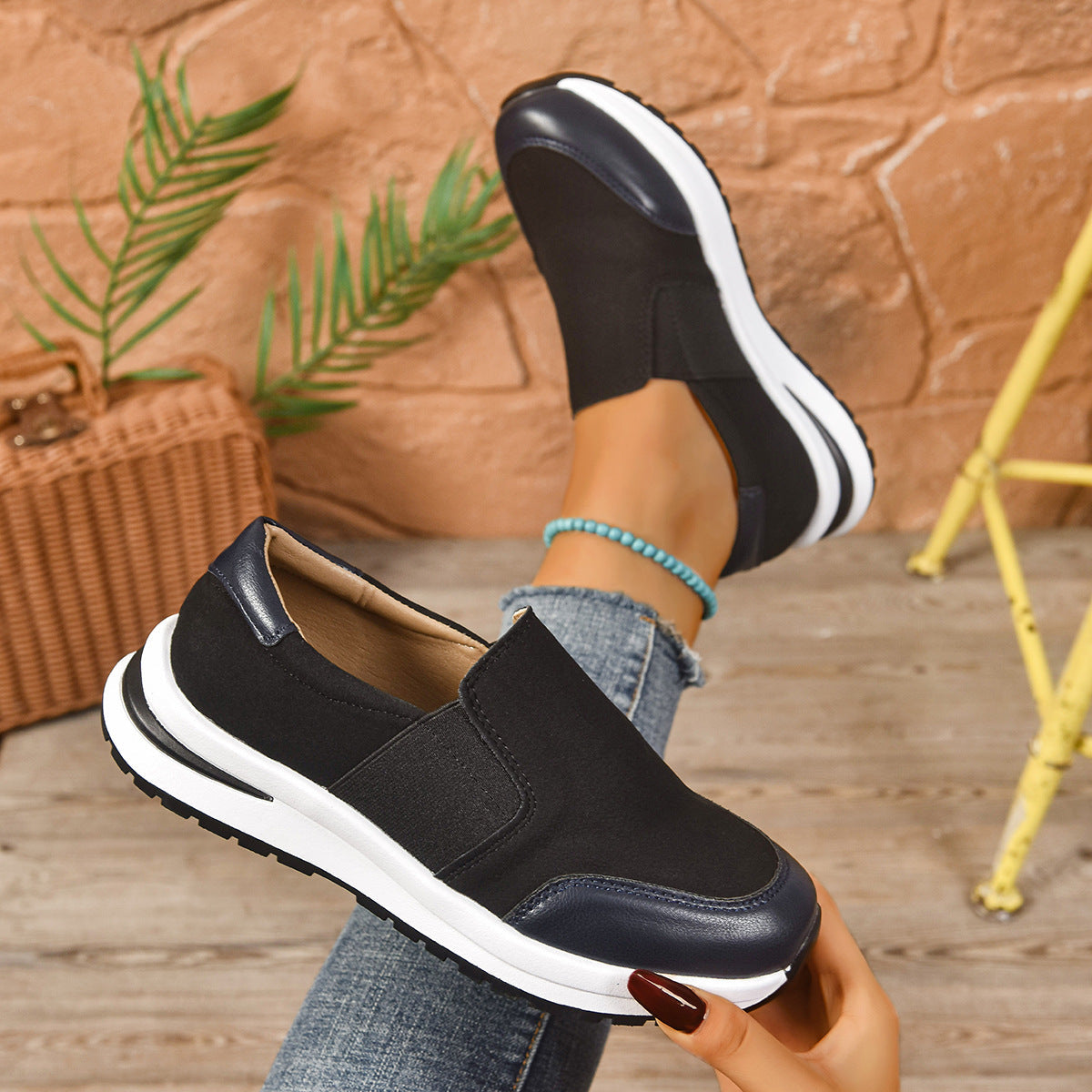 Damen Slip-On Sneakers mit vielseitigem Komfort und atmungsaktiver Struktur R&B