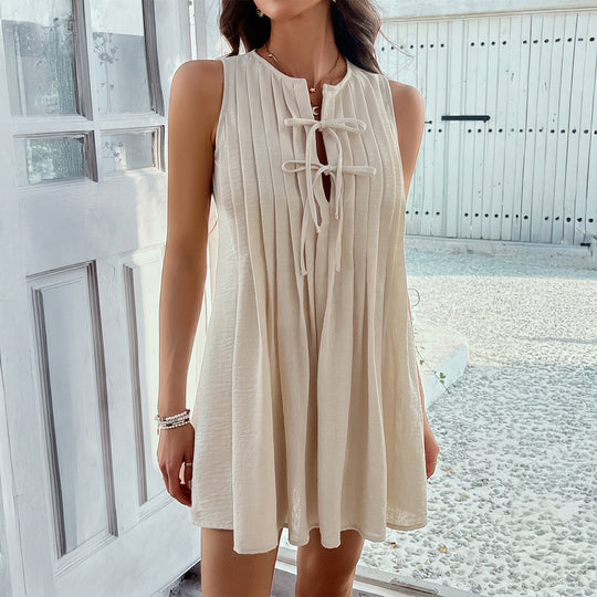 Damen Ärmelloses Sommerkleid mit Plisseefalten und dekorativem Schlüssel-Ausschnitt R&B