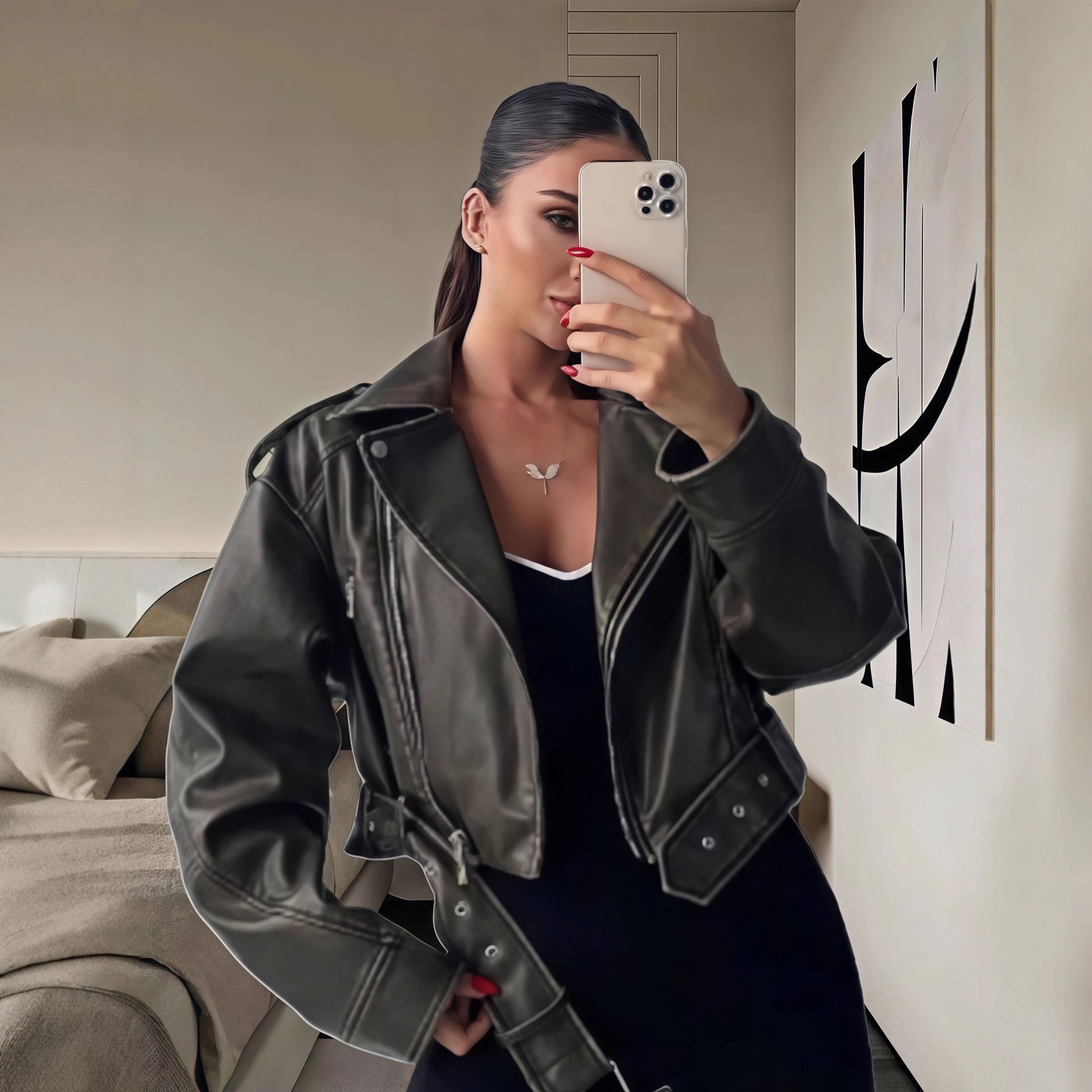 Damen cropped Kunstlederjacke mit asymmetrischem Reißverschluss und weichem Innenfutter R&B