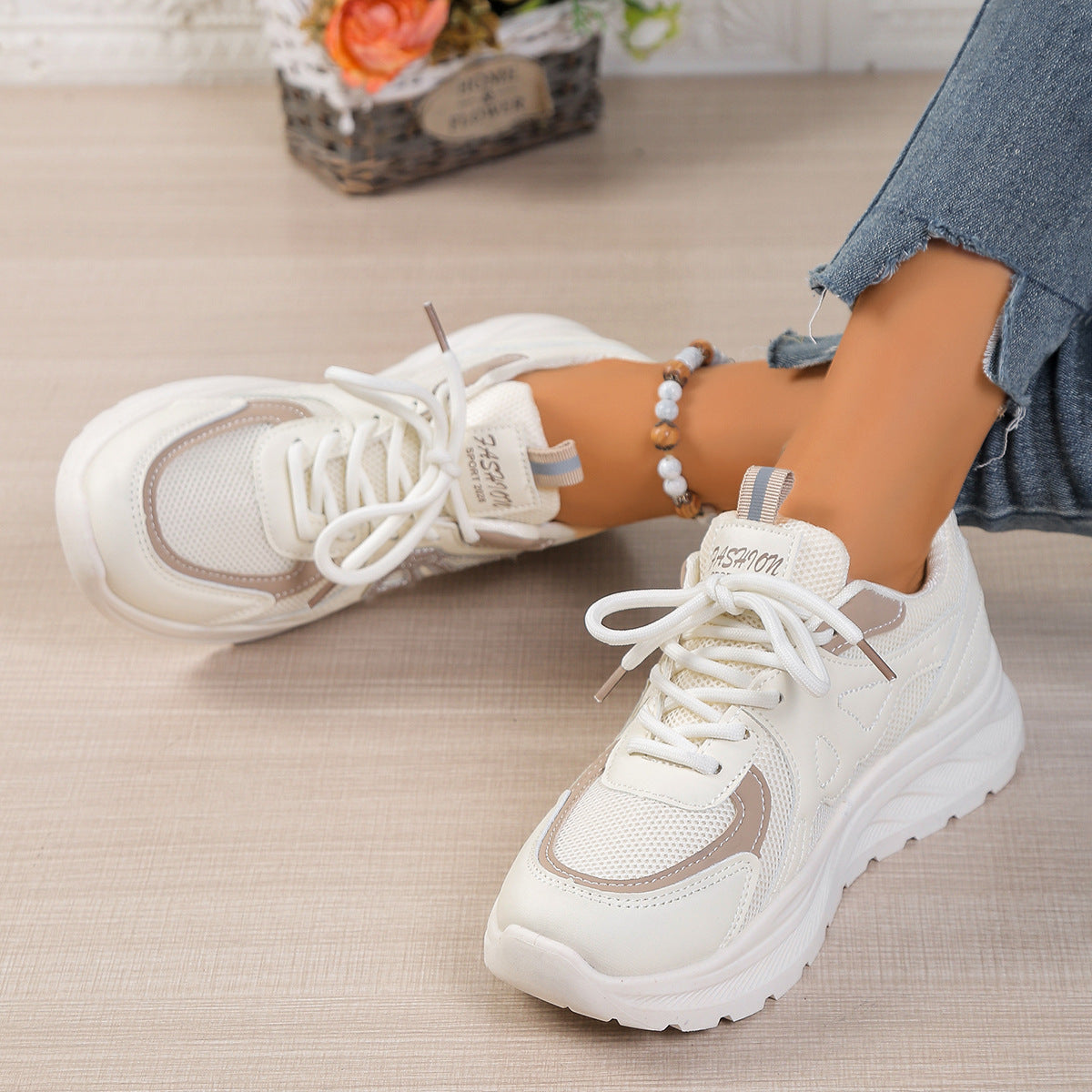 Damen Sportliche Sneakers mit atmungsaktiver Oberflächenstruktur und komfortabler Dämpfung R&B