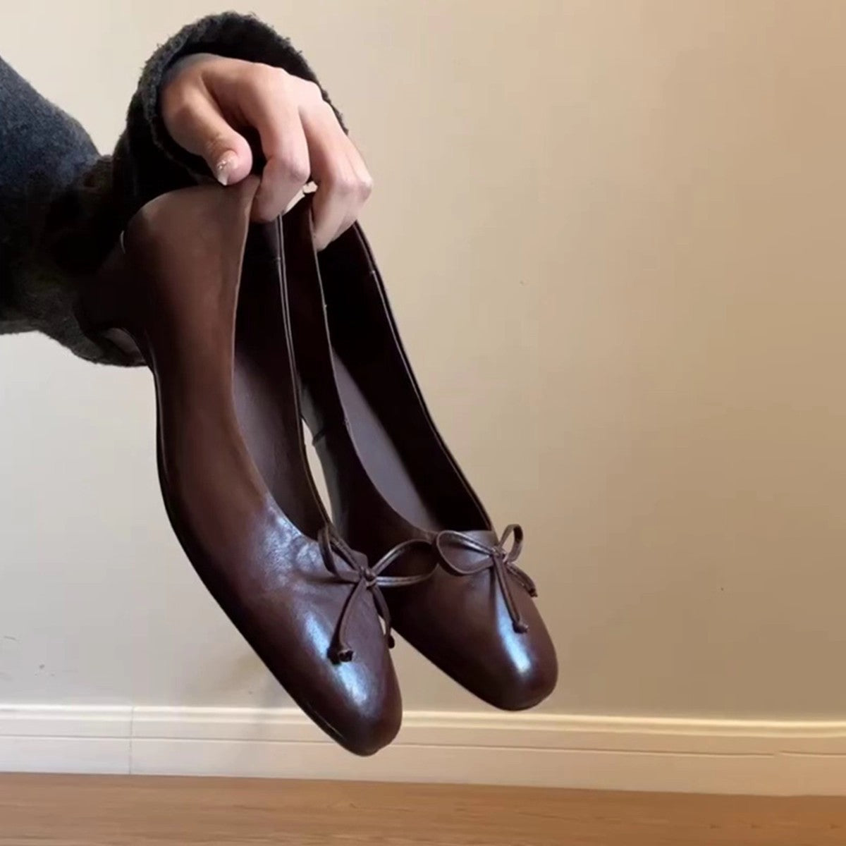Damen elegante Ballerinas mit stabiler Sohle und dekorativem Schleifenakzent R&B