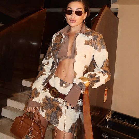 Damen Kunstlederjacke im modernen Cow-Print R&B