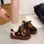Damen Plateau-Sneaker mit verspielten Sternen- und Schleifendetails