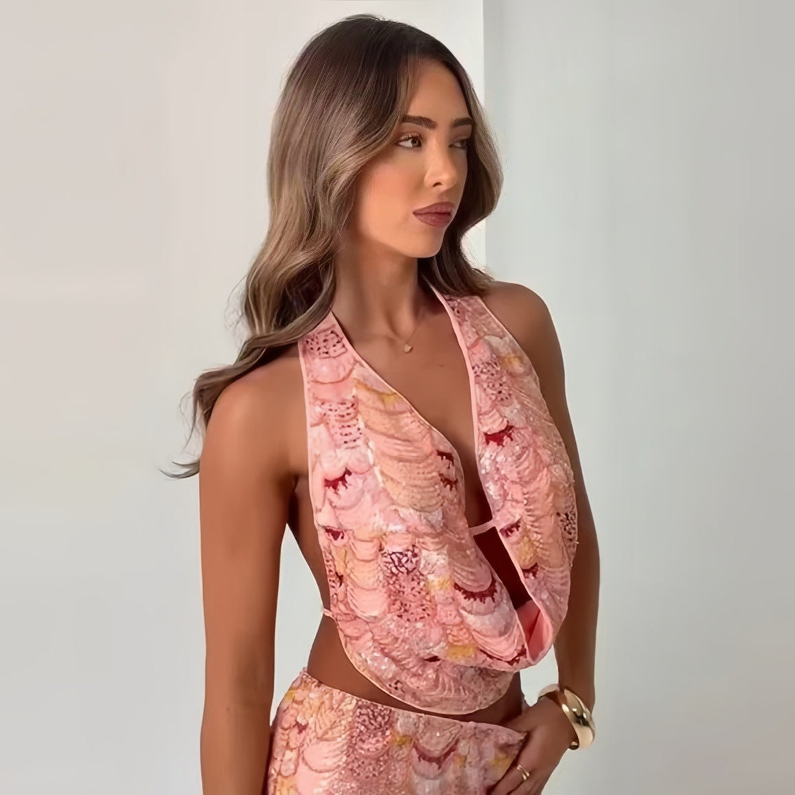 Damen Glamouröses Strand-Set aus schimmerndem Stoff mit raffiniertem Oberteil und Shorts R&B