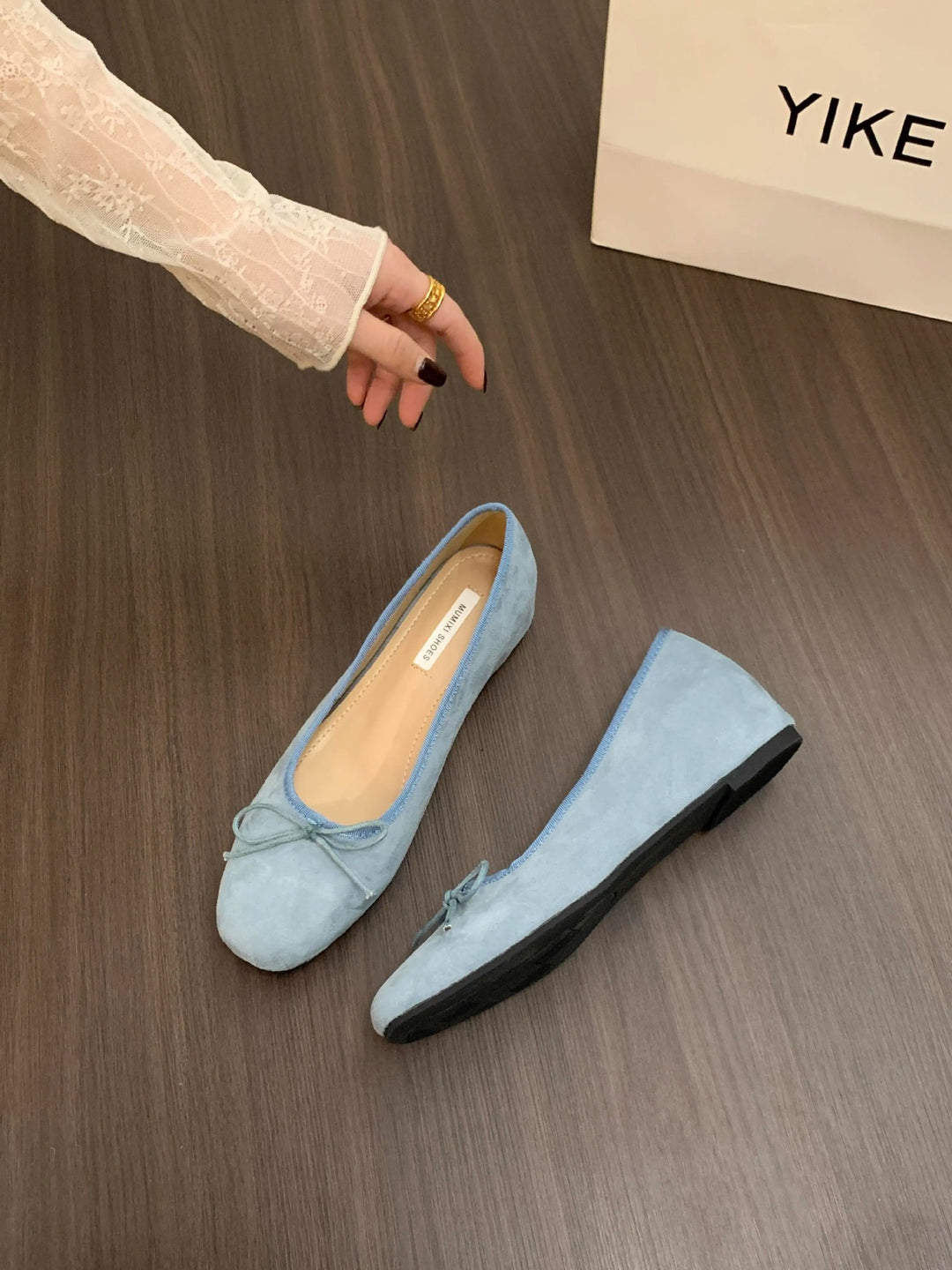 Damen Ballerinas aus hochwertigem Wildleder mit dekorativer Schleife R&B