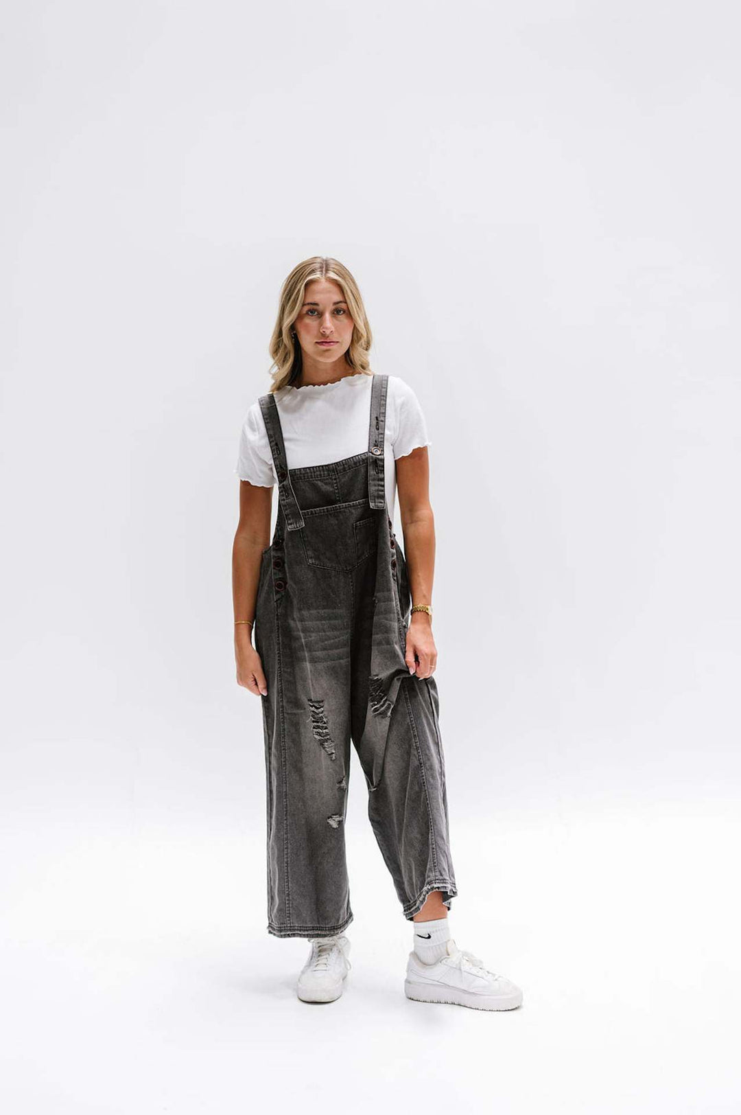 Damen lässige Denim-Latzhose mit trendigen Destroyed-Details R&B