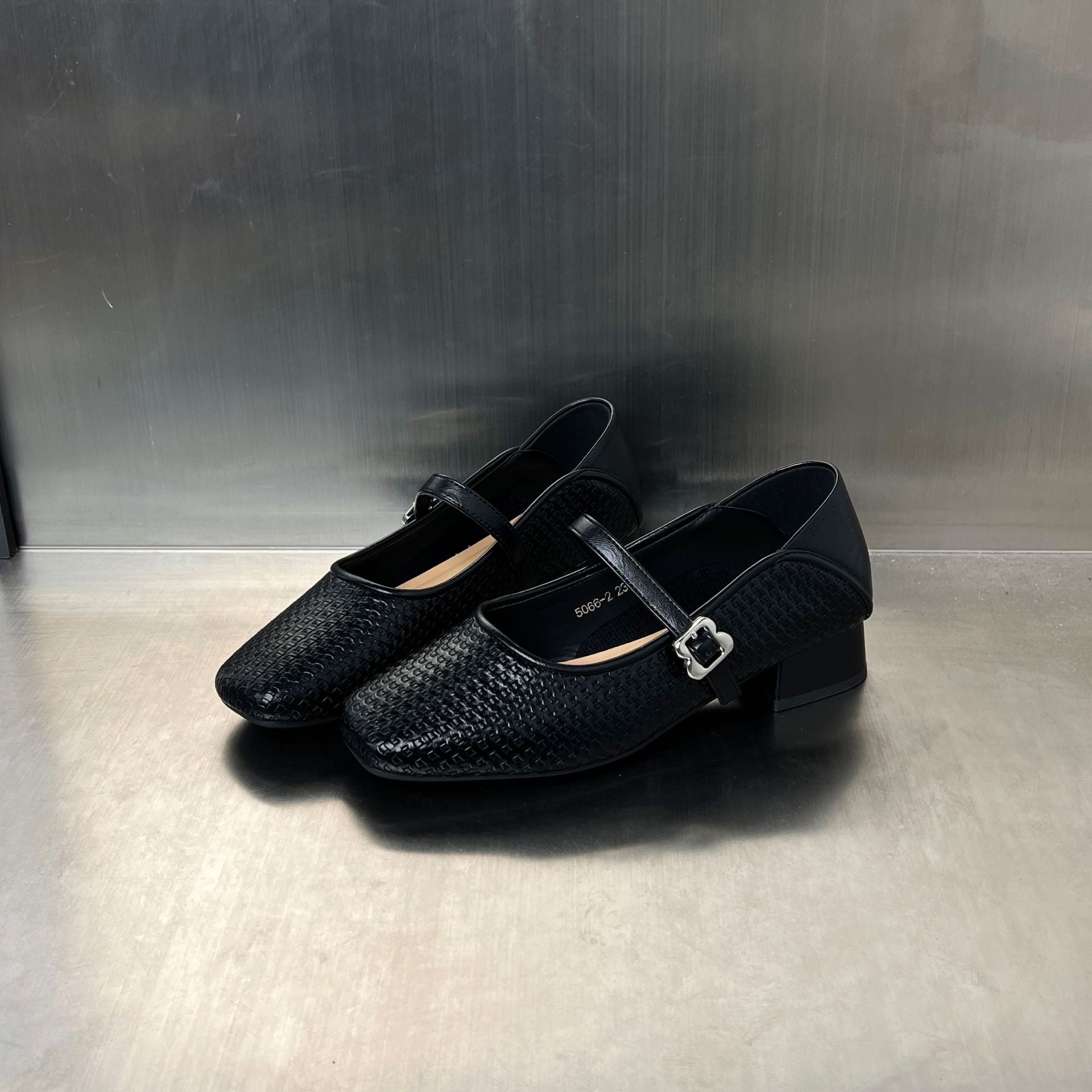 Damen Elegante Schnürschuhe mit modischer Riemenverzierung und bequemer Blockabsatz R&B