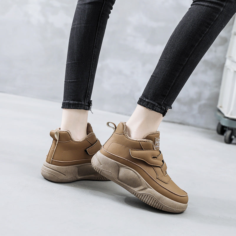 Damen hochgeschnittene Freizeitschuhe mit praktischen Klettverschlüssen R&B