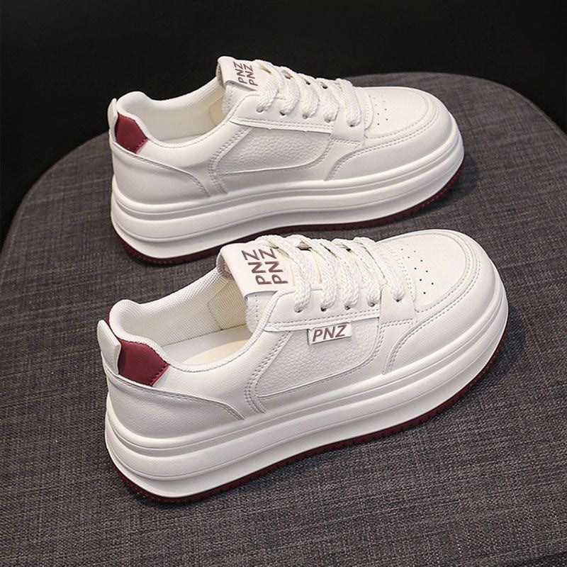 Damen Plattform Sneakers mit dämpfender Sohle und modernem Design R&B