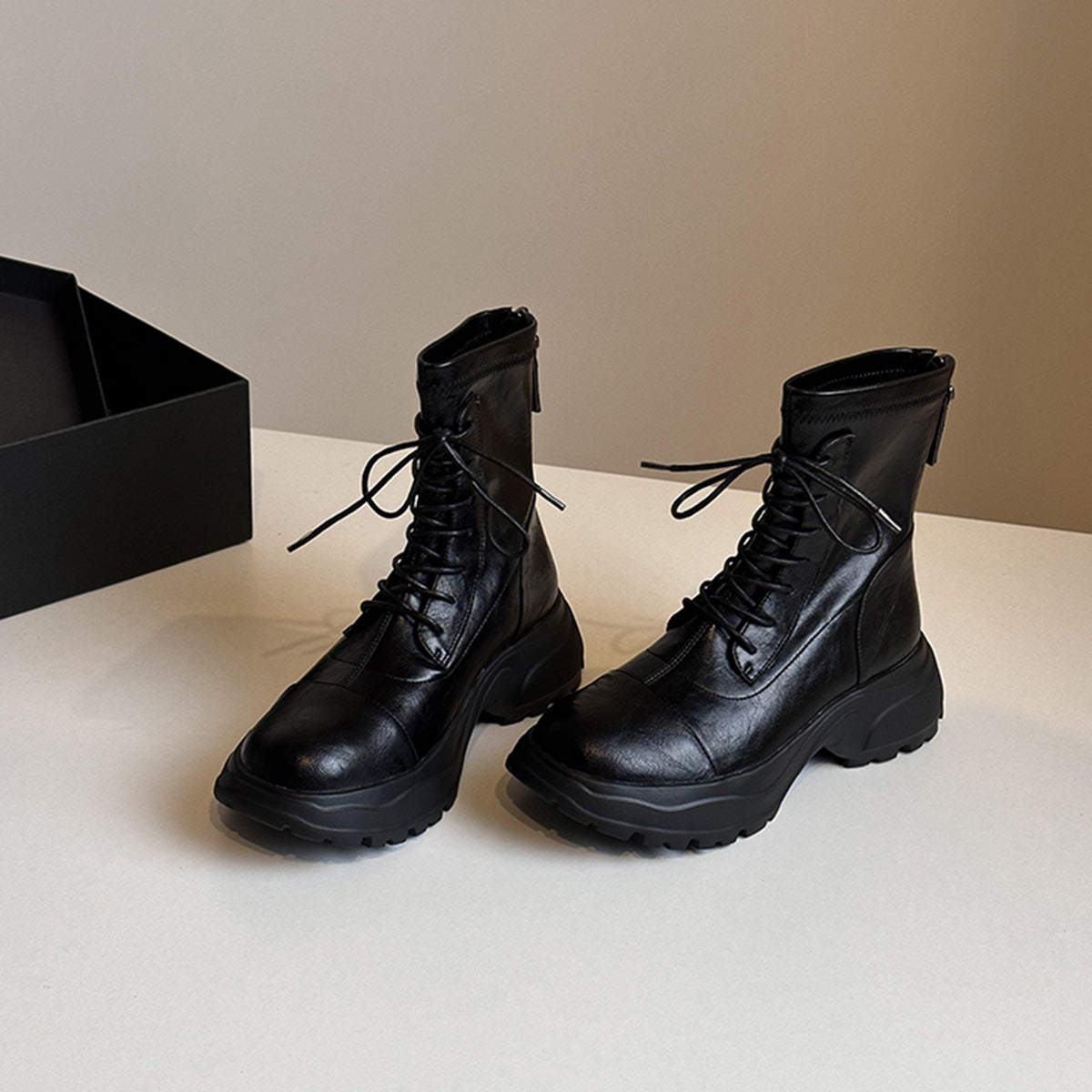 Damen Schnürstiefel mit rutschfester Sohle und probatem Reißverschluss R&B