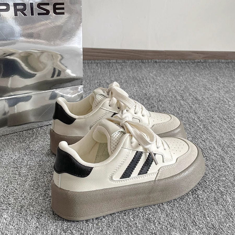 Damen Plattform Sneakers mit atmungsaktiver Obermaterialkombination und rutschfester Sohle
