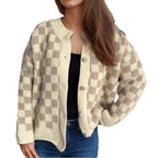 Damen Grobstrickjacke mit modernem Karomuster und praktischen Knopfdetails R&B