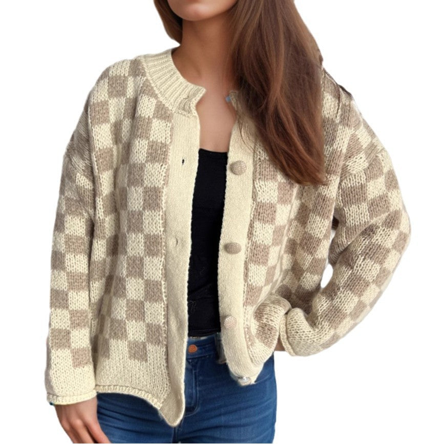 Damen Grobstrickjacke mit modernem Karomuster und praktischen Knopfdetails R&B