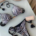 Damen Triangel-Bikini mit modischem Leopardenmuster und dekorativen Quasten R&B