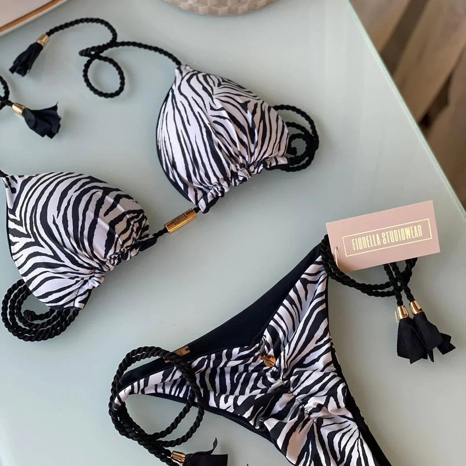 Damen Triangel-Bikini mit modischem Leopardenmuster und dekorativen Quasten R&B