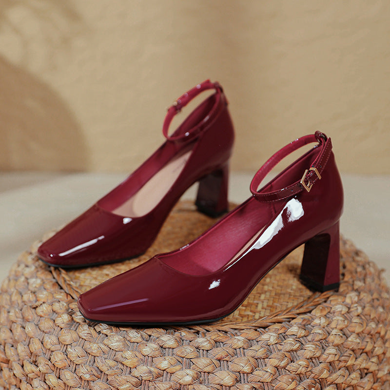 Damen elegante Slingback-Pumps mit robustem Blockabsatz und raffiniertem Riemen