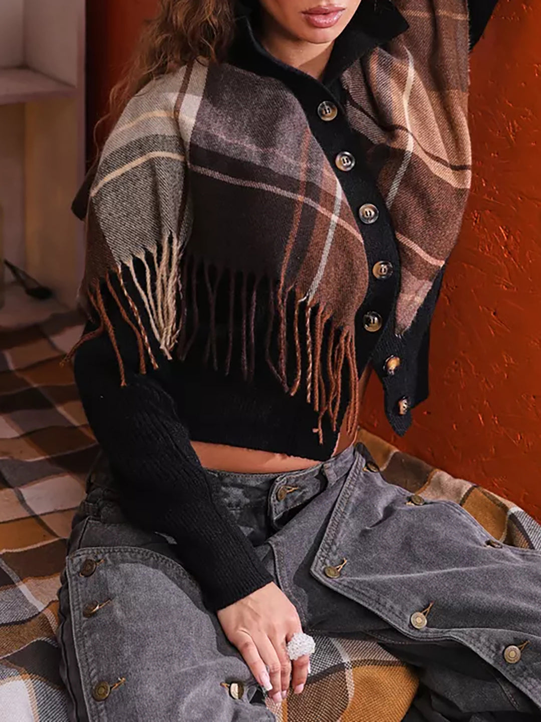 Damen eleganter Cardigan mit Fransen und dekorativen Knöpfen R&B