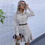Damen Blusenkleid mit elegantem Punktedesign und Knopfdetails