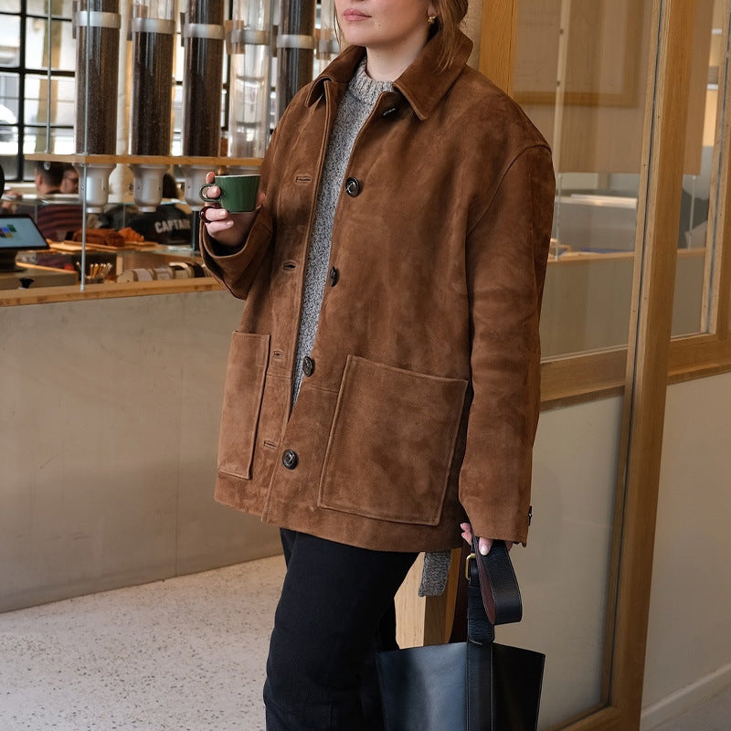 Damen elegante Wildlederjacke mit großzügigen Taschen und Knopfdetails R&B