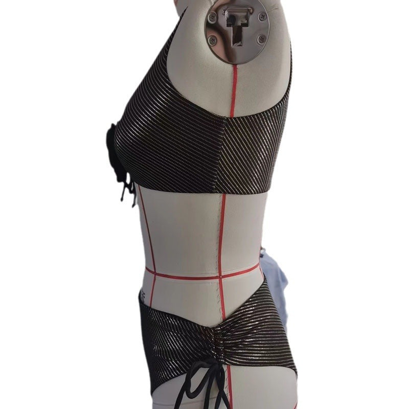 Damen Bikini-Set mit floraler Applikation und glamourösen Akzenten
