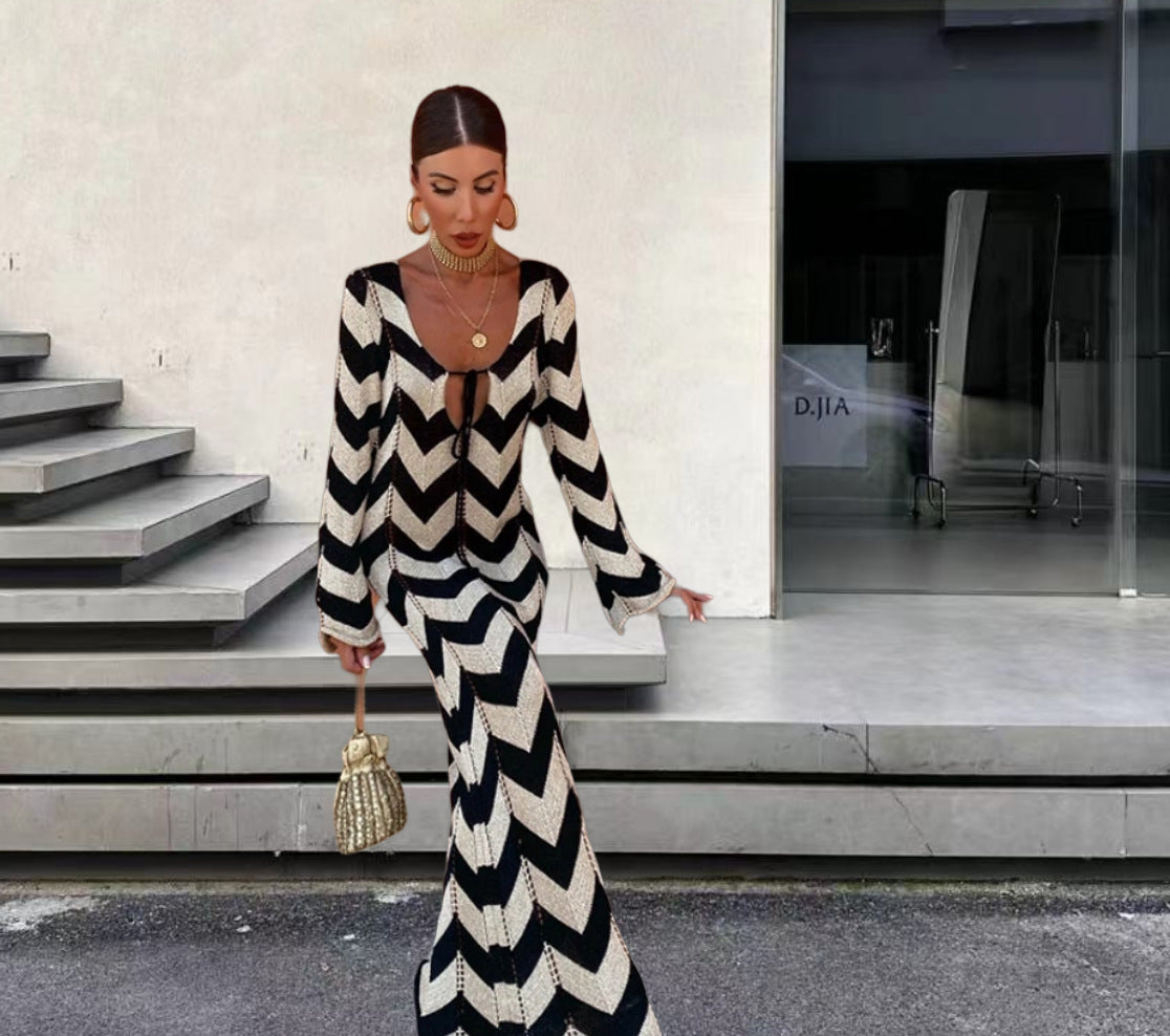 Damen Strick-Maxi-Kleid mit Zickzackmuster und dezenten Cut-Outs R&B